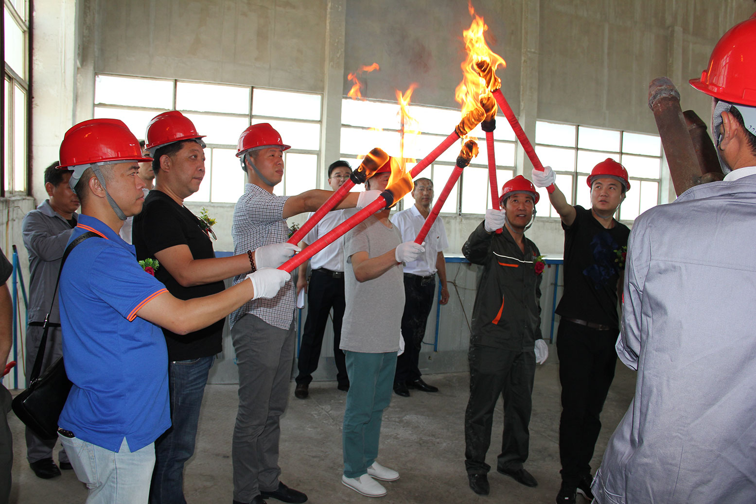 熱烈祝賀杜氏集團（高科）窯爐點(diǎn)火成功！